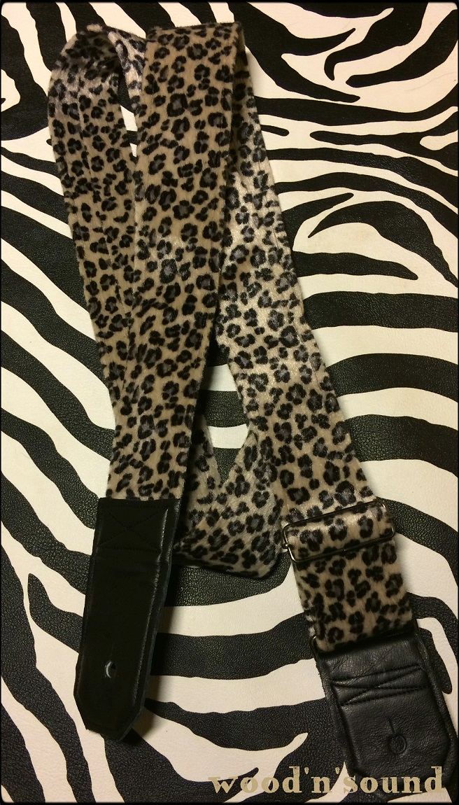 Street Walking Cheetah – wood'n'sound